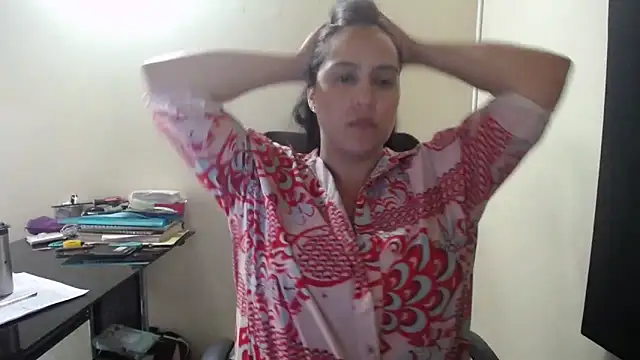 kendall 52 online show from 09/23/25, 07:32