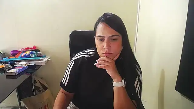 kendall 52 online show from 01/07/25, 05:53