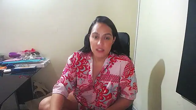 kendall 52 online show from 01/08/25, 01:41