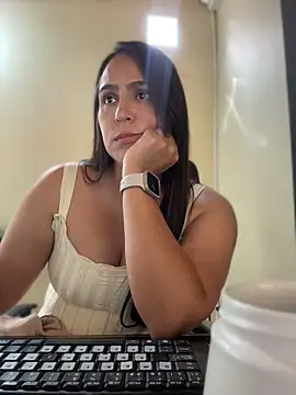kendall 52 online show from 04/24/26, 02:41
