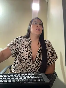 kendall 52 online show from 04/29/26, 08:04