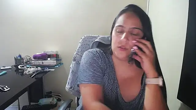 kendall 52 online show from 11/29/25, 08:09