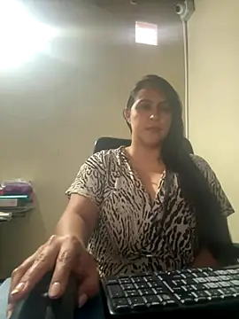 kendall 52 online show from 10/23/25, 06:50