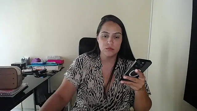 kendall 52 online show from 10/07/25, 04:41