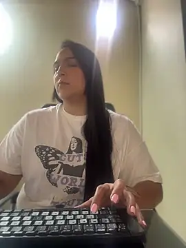 kendall 52 online show from 04/11/26, 03:49