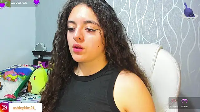 AshleyKim  online show from 11/22/25, 12:32