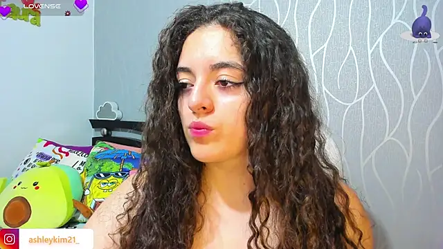 AshleyKim  online show from 11/18/25, 11:59