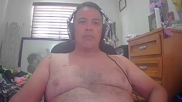 pmartemo online show from 12/19/25, 06:32