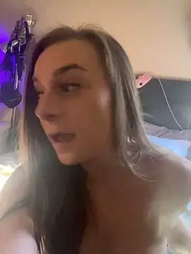 Snapshot of superrnovaaa777 chatting on 02/21/25, 09:00 superrnovaaa777 online show from 02/21/25, 09:00