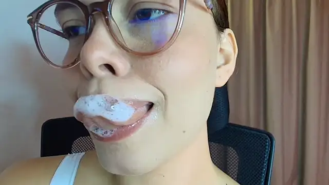 lisbet21x online show from 03/06/26, 11:11