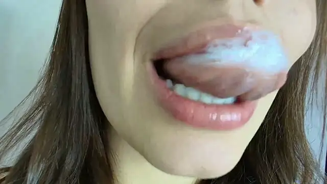 lisbet21x online show from 10/25/25, 10:21