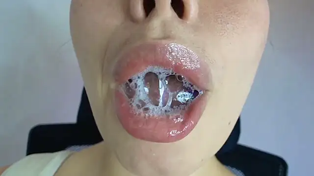 lisbet21x online show from 10/29/25, 09:47