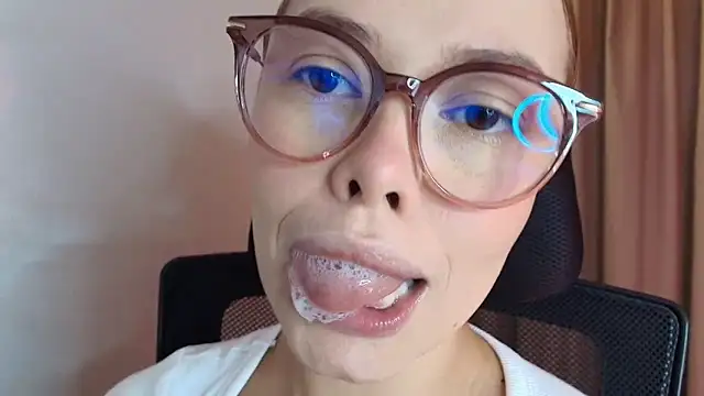 lisbet21x online show from 03/12/26, 10:14