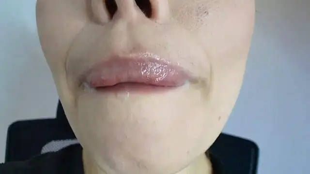 lisbet21x online show from 10/24/25, 10:20