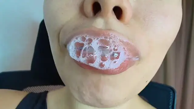 lisbet21x online show from 03/30/26, 10:00