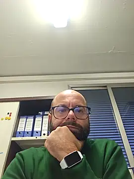 Dolceporco19 online show from 11/18/25, 04:10