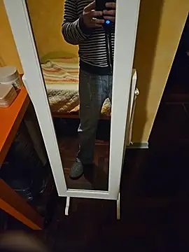 Dolceporco19 online show from 10/29/25, 05:12