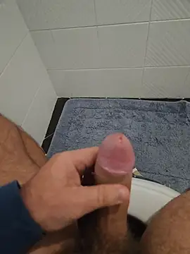 Dolceporco19 online show from 10/27/25, 05:14