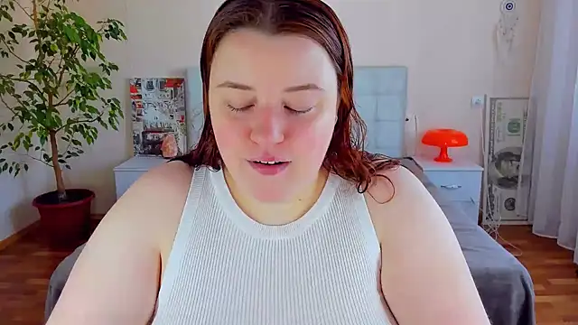 PolinaSalvatore online show from 06/16/26, 02:06