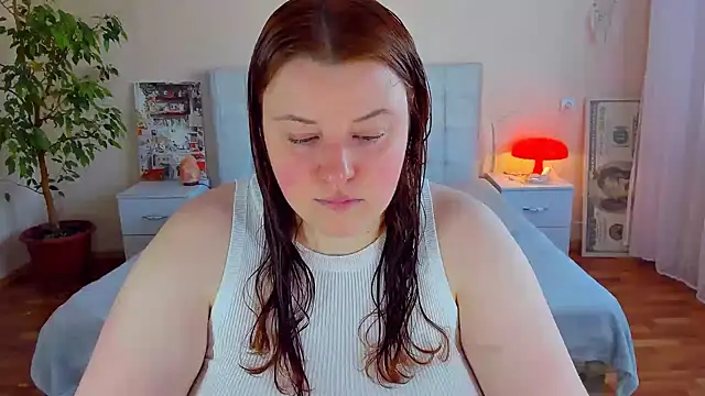 Snapshot of PolinaSalvatore chatting on 05/05/26, 02:20 PolinaSalvatore online show from 05/05/26, 02:20