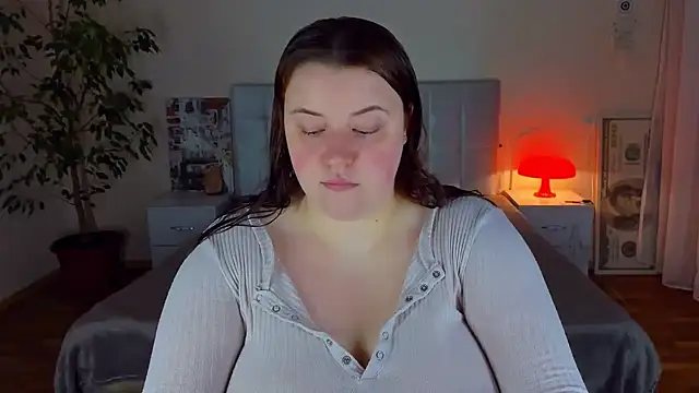 PolinaSalvatore online show from 06/14/26, 07:48