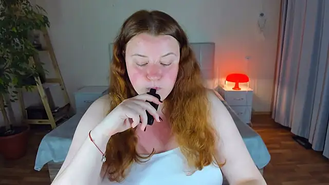 PolinaSalvatore online show from 09/22/25, 04:57