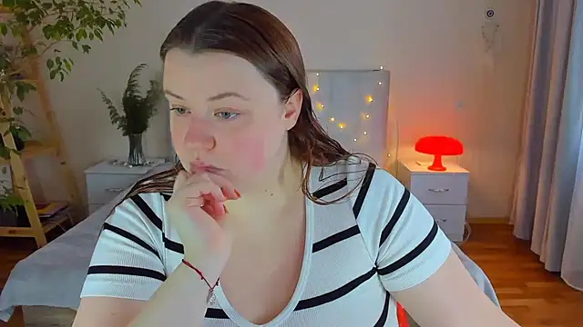 PolinaSalvatore online show from 11/05/25, 10:40