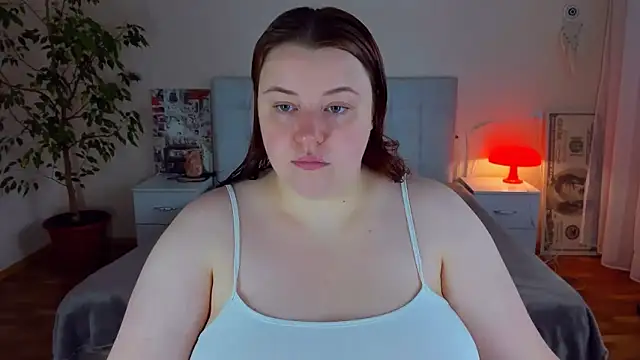 PolinaSalvatore online show from 06/19/26, 02:45