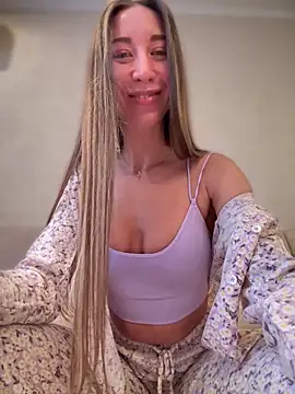 EvaCatt online show from 11/04/25, 02:48