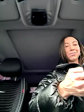 EvaCatt online show from 11/12/25, 03:54