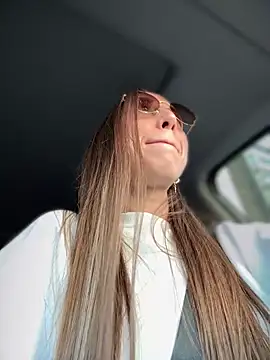 EvaCatt online show from 04/01/26, 02:46