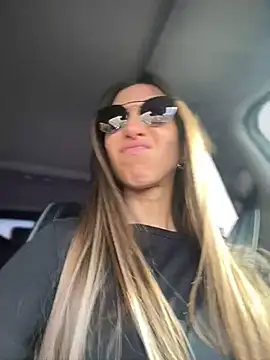 Snapshot of EvaCatt chatting on 03/19/25, 03:41 EvaCatt online show from 03/19/25, 03:41
