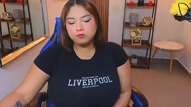 Kenya--Buhle online show from 02/11/26, 06:08