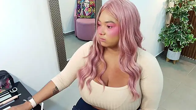 Kenya--Buhle online show from 10/17/25, 11:12