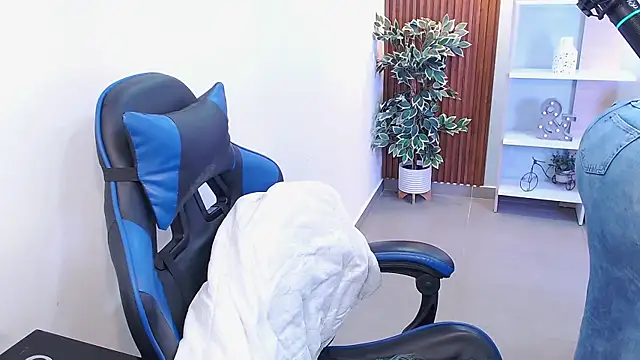 Kenya--Buhle online show from 09/10/25, 10:47