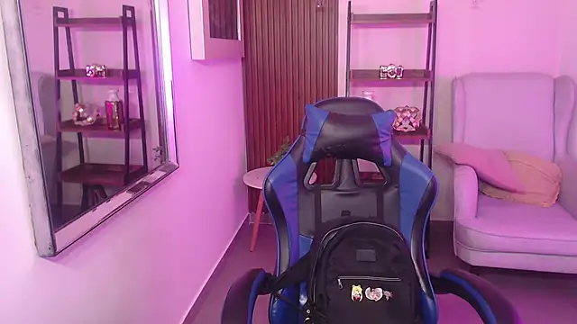 Kenya--Buhle online show from 11/22/25, 06:07