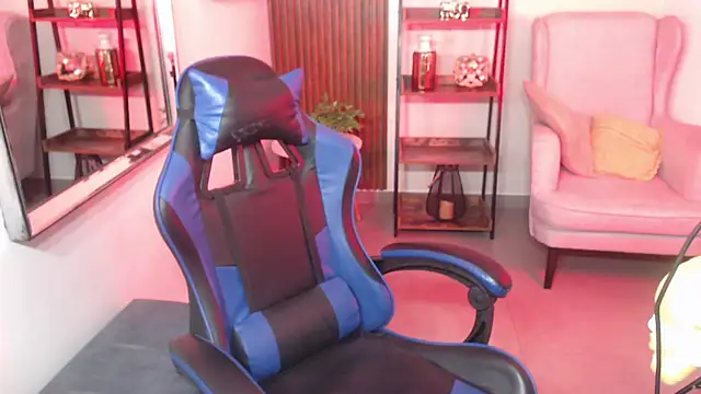 Kenya--Buhle online show from 11/20/25, 06:19