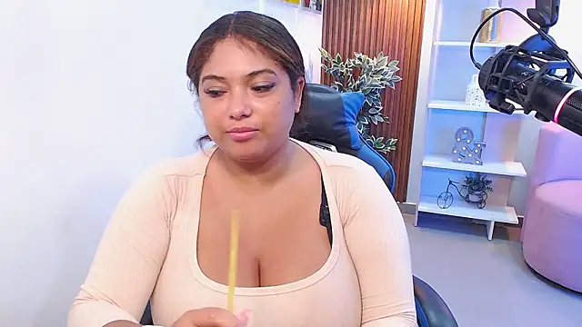 Kenya--Buhle online show from 09/11/25, 11:10