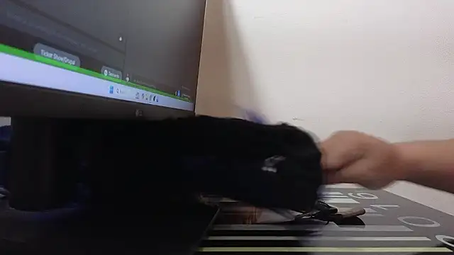 Kenya--Buhle online show from 03/04/26, 12:13