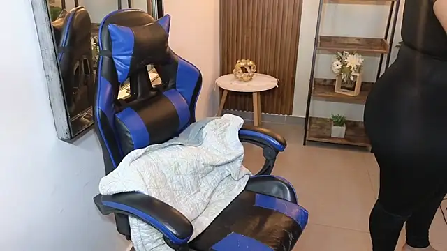 Kenya--Buhle online show from 04/09/26, 11:16