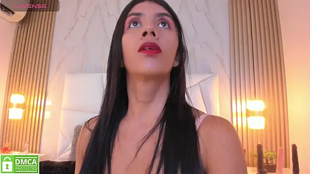 cinthya11 online show from 02/03/25, 07:21