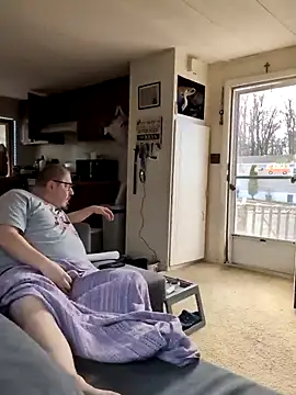 Snapshot of yes_yes_yes_yes_ chatting on 12/29/24, 06:38 yes yes yes yes online show from 12/29/24, 06:38