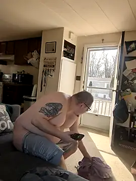 Snapshot of yes_yes_yes_yes_ chatting on 02/18/25, 06:37 yes yes yes yes online show from 02/18/25, 06:37