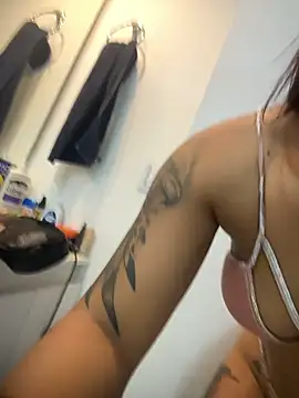 Nattasha Brown online show from 11/24/25, 11:32