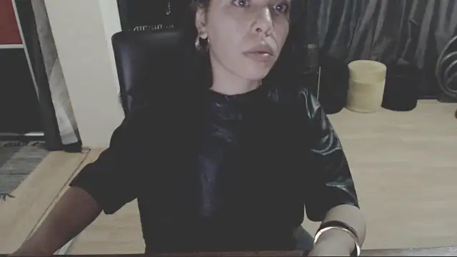 GoldenSasha online show from 11/14/25, 09:29