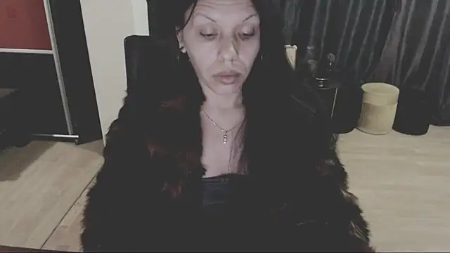 GoldenSasha online show from 10/20/25, 10:49