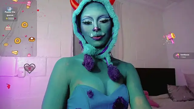 Summer XO online show from 11/01/25, 04:30