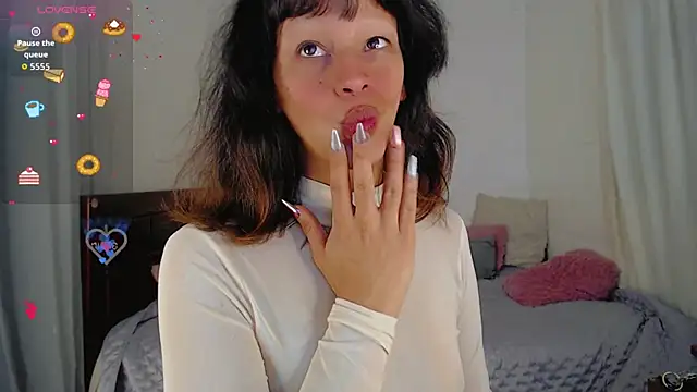 Summer XO online show from 11/23/25, 11:15