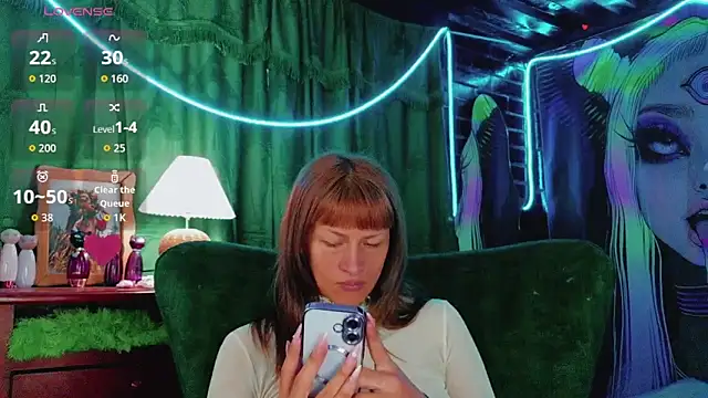 Summer XO online show from 03/10/26, 10:58