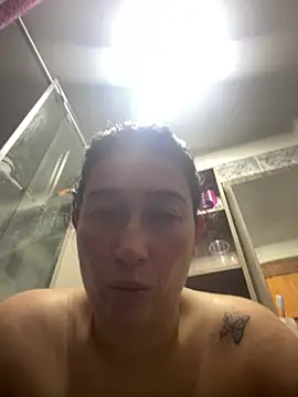 andreaisis2 online show from 04/15/26, 06:56